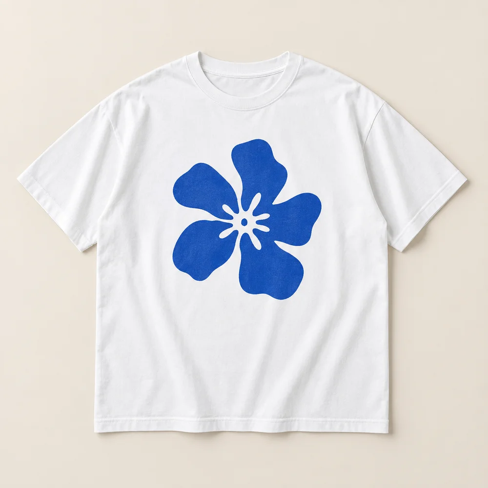 ภาพจำลองเสื้อ BC04 ลายบานในวันหยุด สีขาว / น้ำเงิน